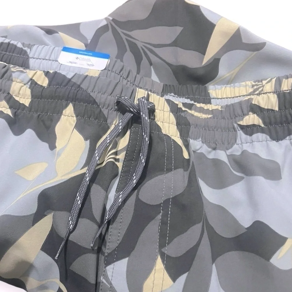NWT Columbia Men's Summertide Stretch Printed Short, City Grey Floriated, XL